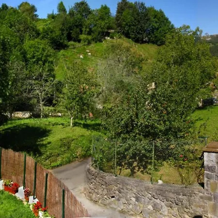 Prázdninový dům Casa Acogedora Con Jardin Cerca Playas Y Montana *